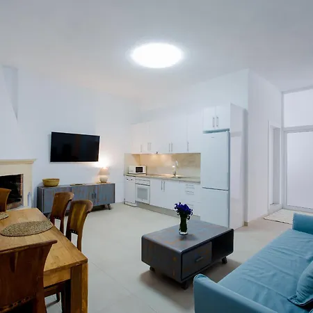 Kind Apartment *